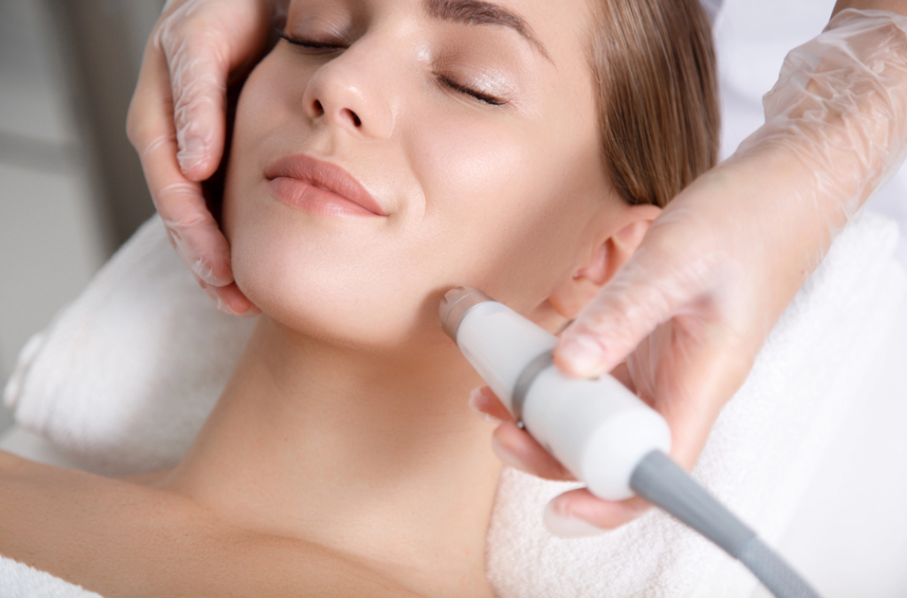 How To Get Financial Aid For Esthetician School